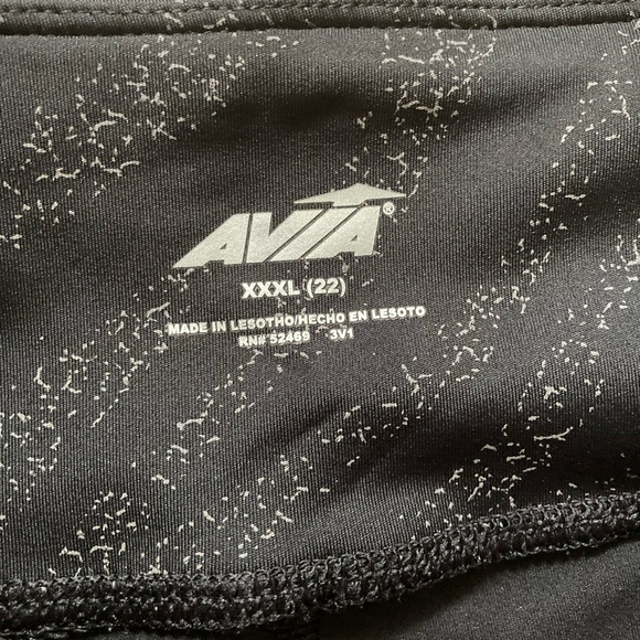 Moisture wicking cropped leggings - Picture 5 of 5